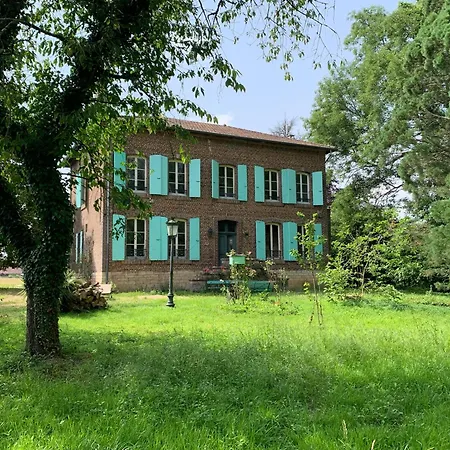 Les Bons Amis Villa Simard Exterior photo